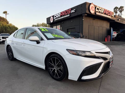 2021 Toyota Camry SE FWD photo