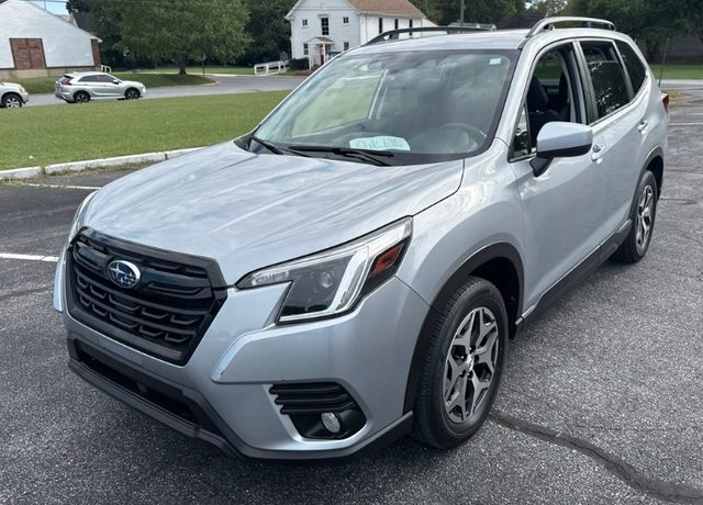 2023 Subaru Forester Premium AWD photo