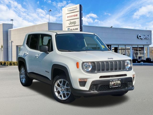 2023 Jeep Renegade Latitude 4WD photo