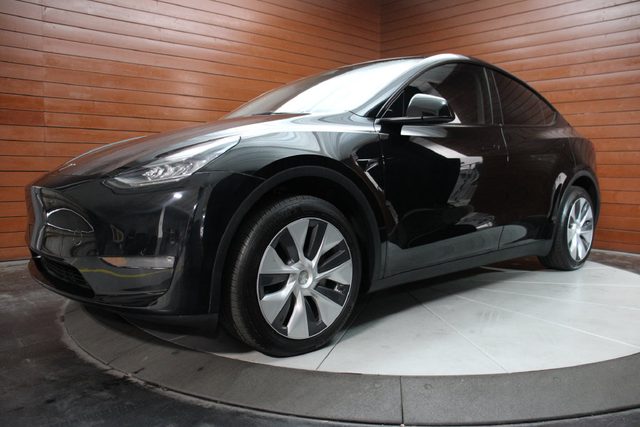 2023 Tesla Model Y Long Range AWD photo