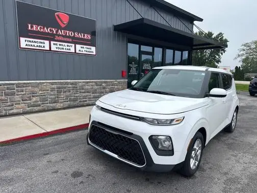 2022 Kia Soul LX FWD photo