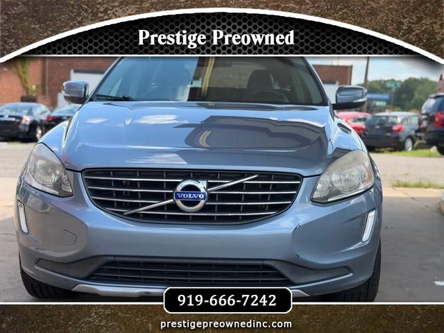 2017 Volvo XC60 FWD photo