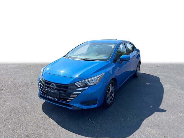 2023 Nissan Versa SV FWD photo