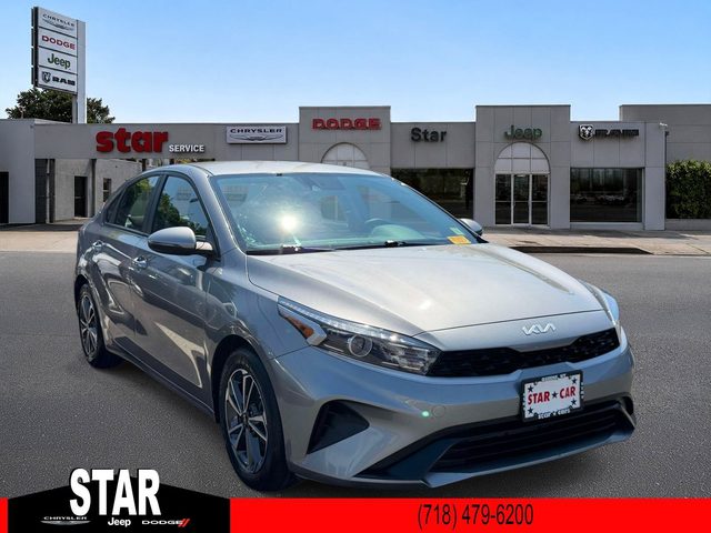 2023 Kia Forte LXS FWD photo