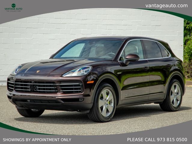 2020 Porsche Cayenne E-Hybrid AWD photo