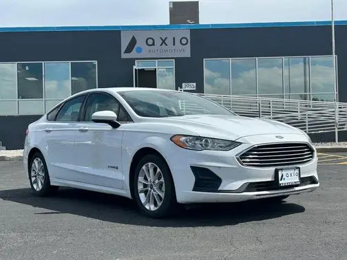 2019 Ford Fusion SE FWD photo