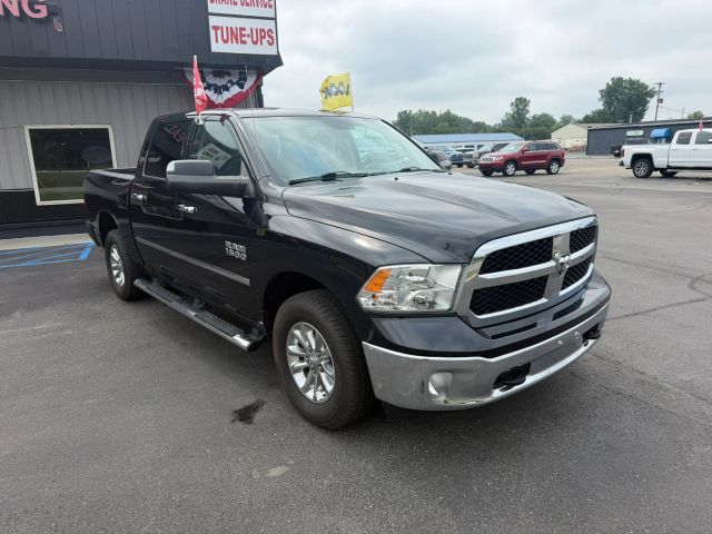 2016 Ram 1500 SLT 4WD photo