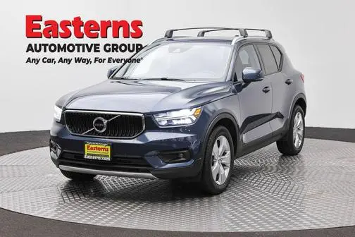 2021 Volvo XC40 Momentum AWD photo