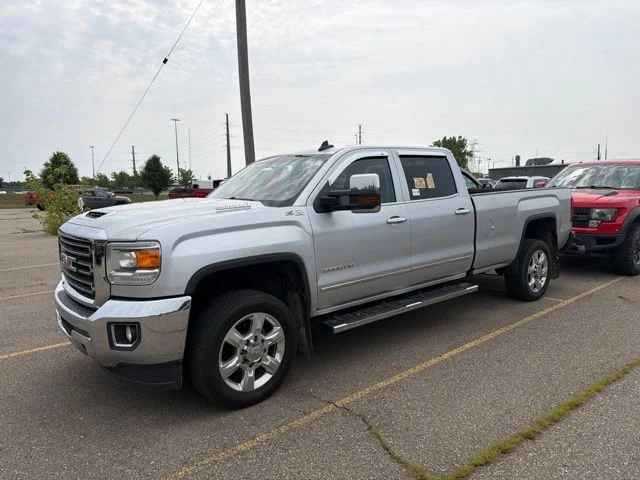 2018 GMC Sierra 2500HD SLT 4WD photo