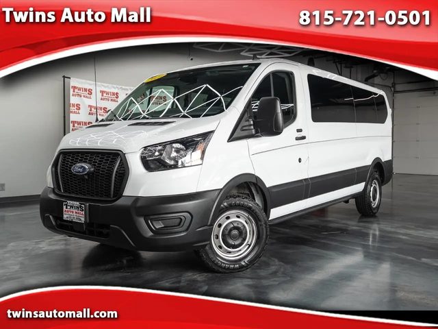 2023 Ford Transit Passenger Wagon XL RWD photo