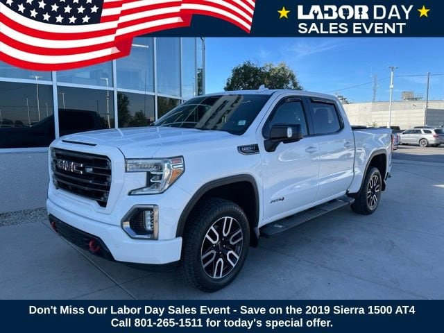 2019 GMC Sierra 1500 AT4 4WD photo