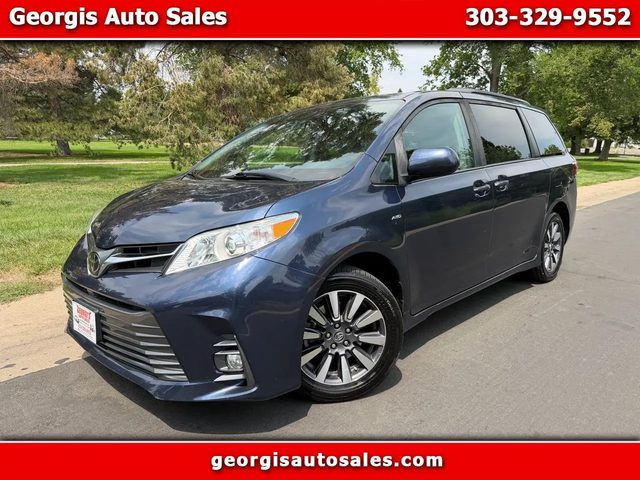 2019 Toyota Sienna XLE AWD photo
