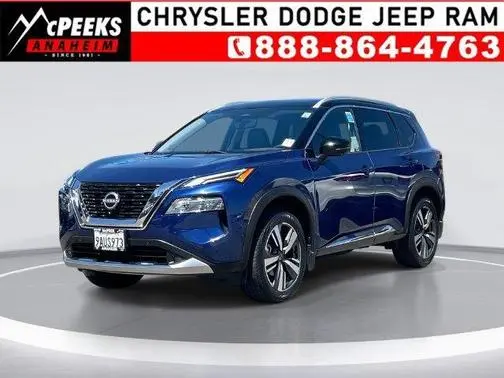 2022 Nissan Rogue Platinum FWD photo