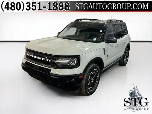 2023 Ford Bronco Sport Outer Banks 4WD photo