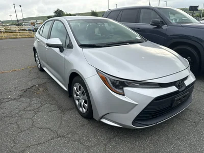 2023 Toyota Corolla LE FWD photo