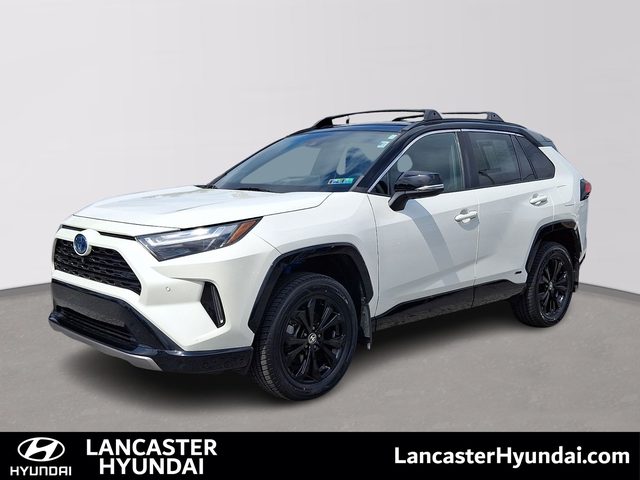 2022 Toyota RAV4 Hybrid XSE AWD photo