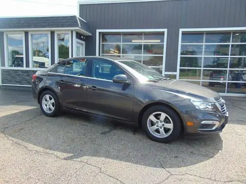 2016 Chevrolet Cruze LT FWD photo