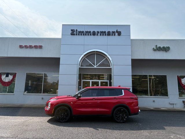2022 Mitsubishi Outlander Black Edition 4WD photo