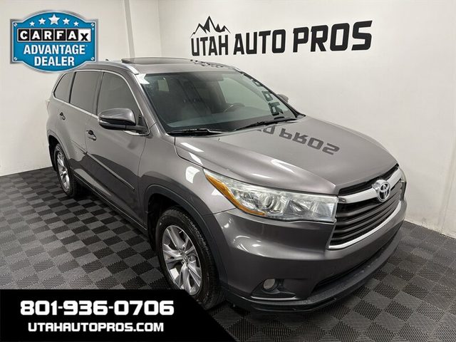 2015 Toyota Highlander XLE AWD photo