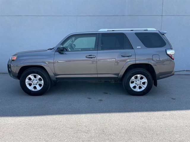 2015 Toyota 4Runner SR5 RWD photo