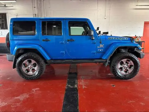 2016 Jeep Wrangler Unlimited Sahara 4WD photo