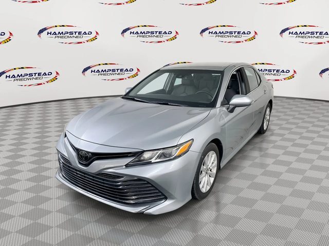 2018 Toyota Camry LE FWD photo