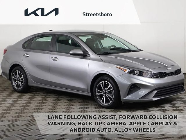 2023 Kia Forte LXS FWD photo