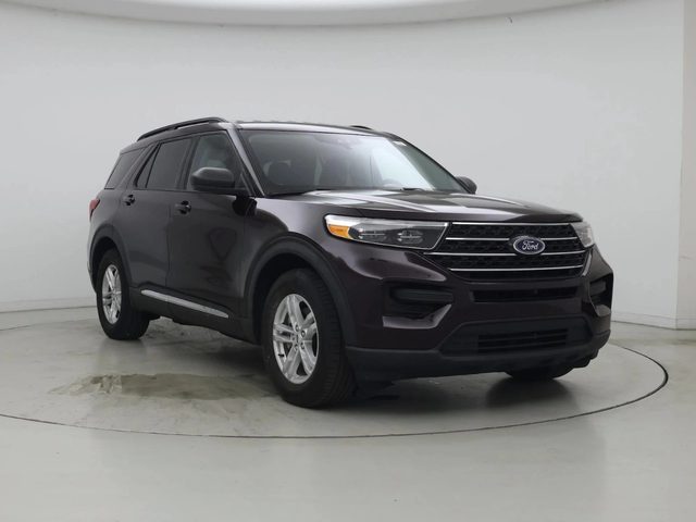2023 Ford Explorer XLT 4WD photo