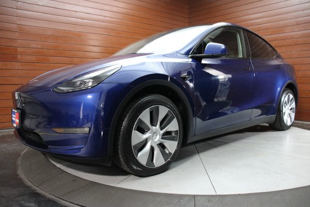 2023 Tesla Model Y Long Range AWD photo