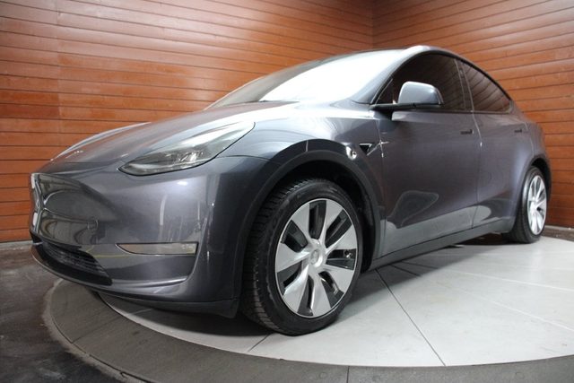 2023 Tesla Model Y Long Range AWD photo