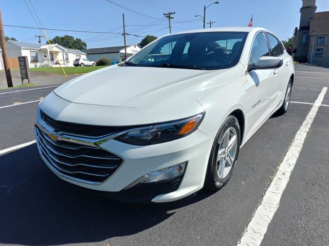 2023 Chevrolet Malibu LS FWD photo