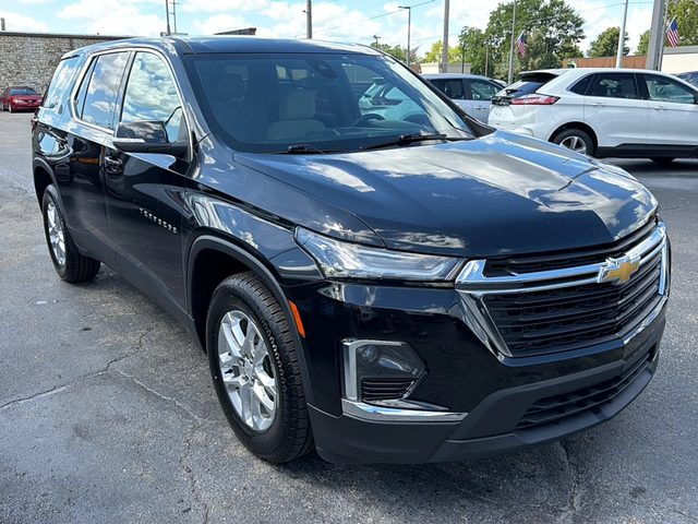 2022 Chevrolet Traverse LS FWD photo