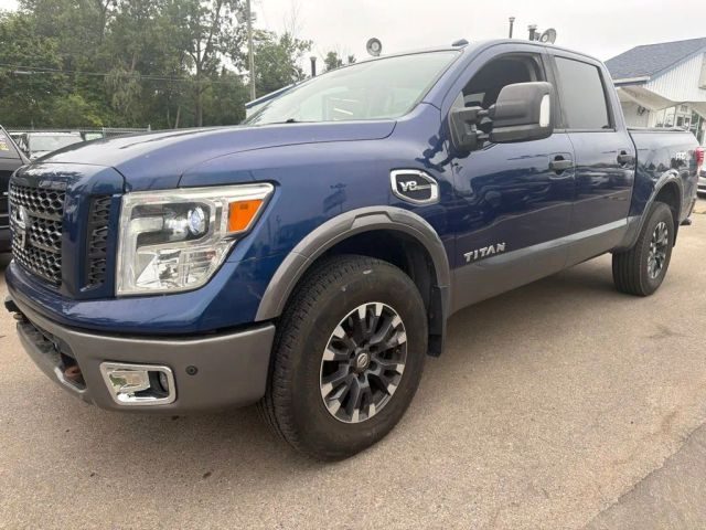 2017 Nissan Titan PRO-4X 4WD photo