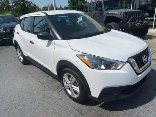 2020 Nissan Kicks S FWD photo