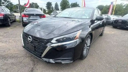 2023 Nissan Altima 2.5 SV FWD photo