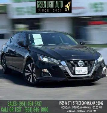2022 Nissan Altima 2.5 SV FWD photo