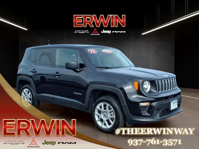 2023 Jeep Renegade Latitude 4WD photo
