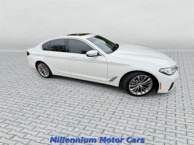 2023 BMW 5 Series 530i RWD photo