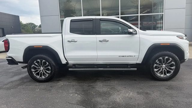 2023 GMC Canyon 4WD Denali 4WD photo