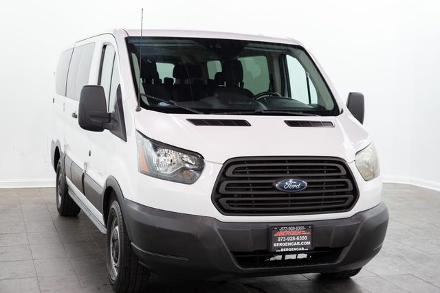 2016 Ford Transit Passenger Wagon XL RWD photo