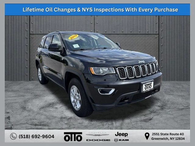 2019 Jeep Grand Cherokee Laredo E 4WD photo