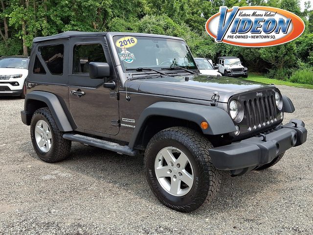 2016 Jeep Wrangler Sport 4WD photo