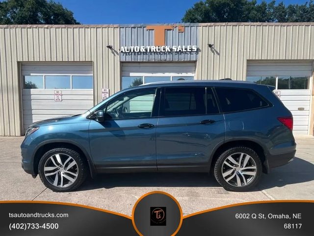2018 Honda Pilot Touring AWD photo