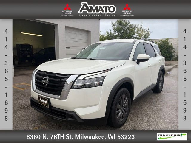 2022 Nissan Pathfinder SV FWD photo