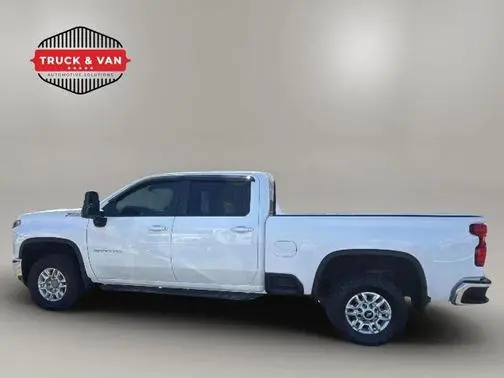2021 Chevrolet Silverado 2500HD LT 4WD photo