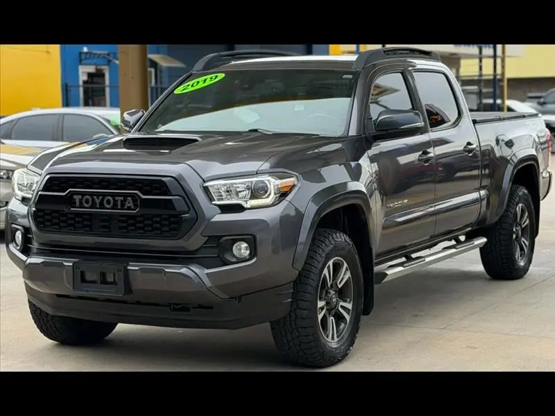 2019 Toyota Tacoma SR5 4WD photo