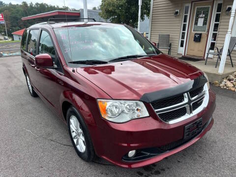 2018 Dodge Grand Caravan SXT FWD photo