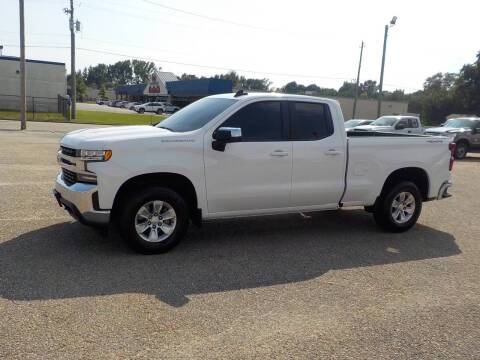 2021 Chevrolet Silverado 1500 LT 4WD photo