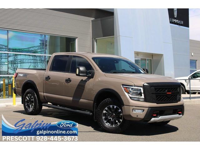 2022 Nissan Titan PRO-4X 4WD photo