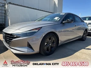 2021 Hyundai Elantra SEL FWD photo